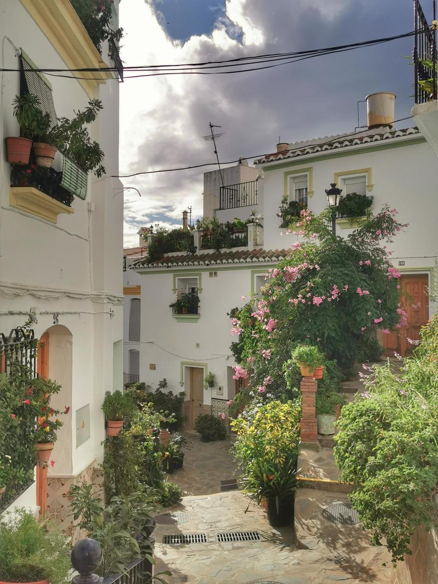 Casa Marlo, Spacious House In The Lively Centre Of Cómpeta Екстериор снимка
